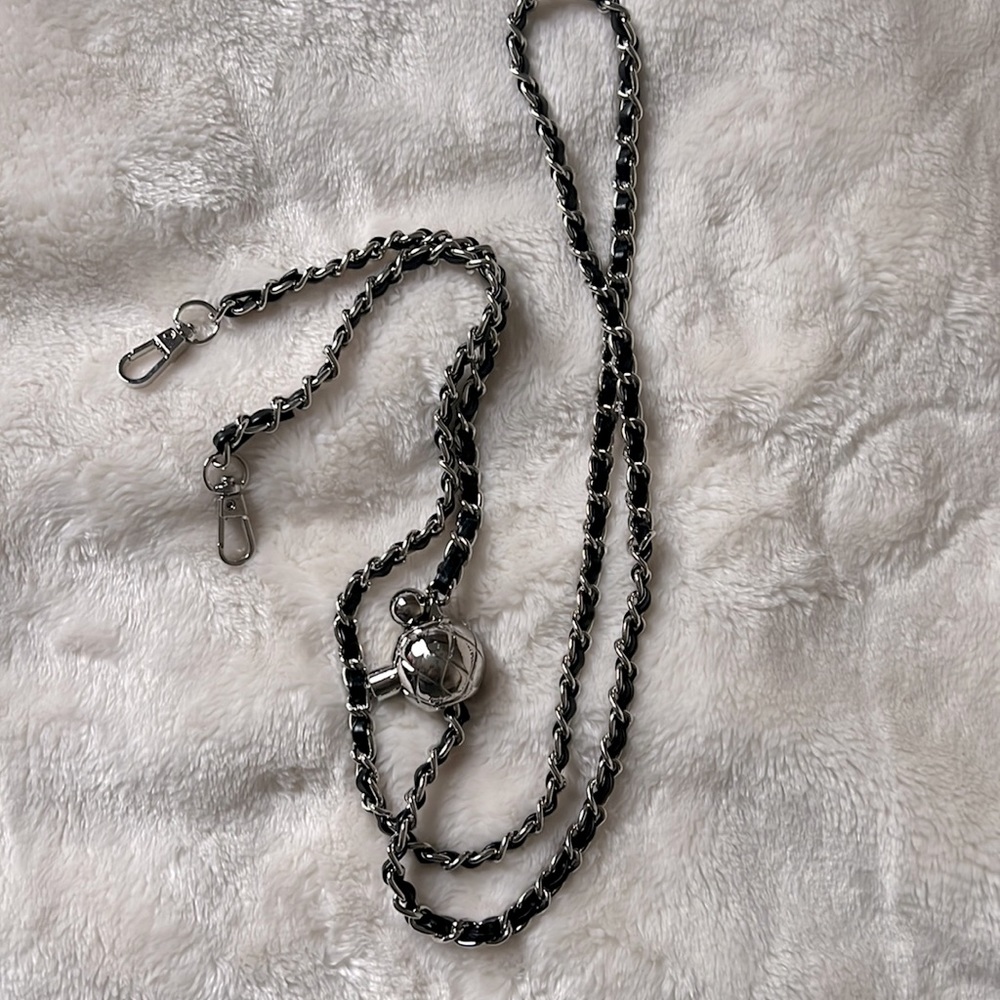 Luxury leather and silver shoulder chain replacement
